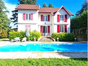 demeure à la vente -   38500  VOIRON, surface 152 m2 vente demeure - UBI472988912
